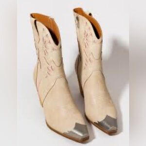 Beast Fashion Dakota Beige Pink Metal Toe Cowgirl Western Boots Women's Size 10